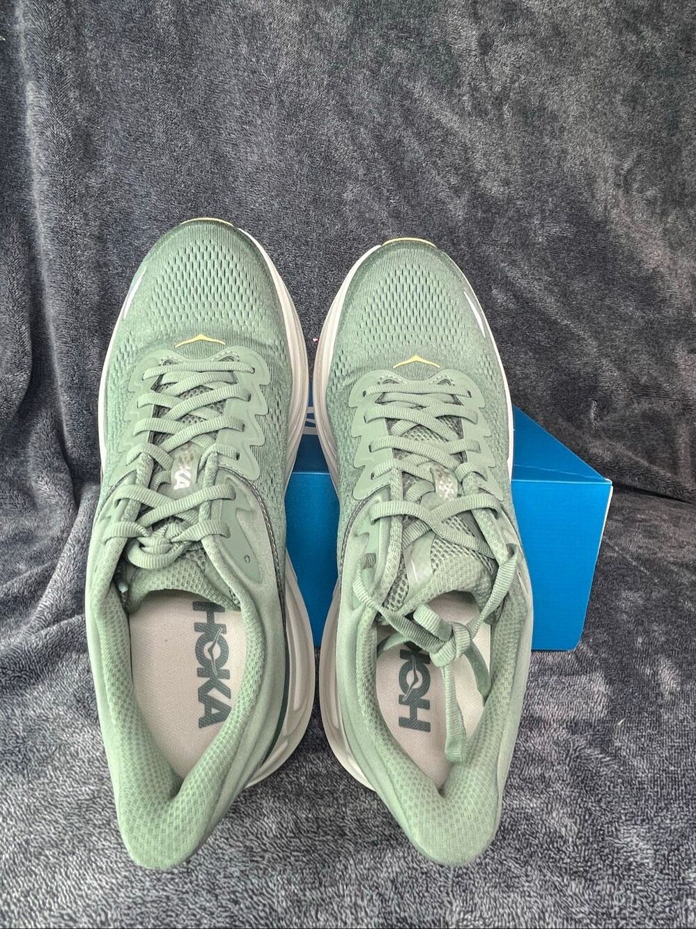 NIB Hoka Bondi 9 Men's Size 10 (US 10D / EU 44) SNTF Green Running Shoes - Picture 3 of 7